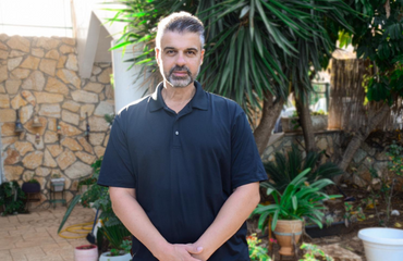 הכירו את האדם שמאחורי התמציות
